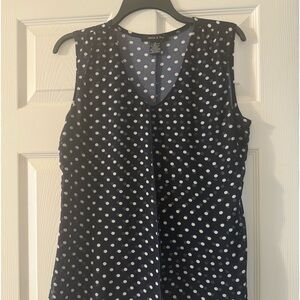 Cute top for casual outings!